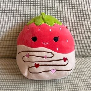limited edition - strawberry squishmellow🍓